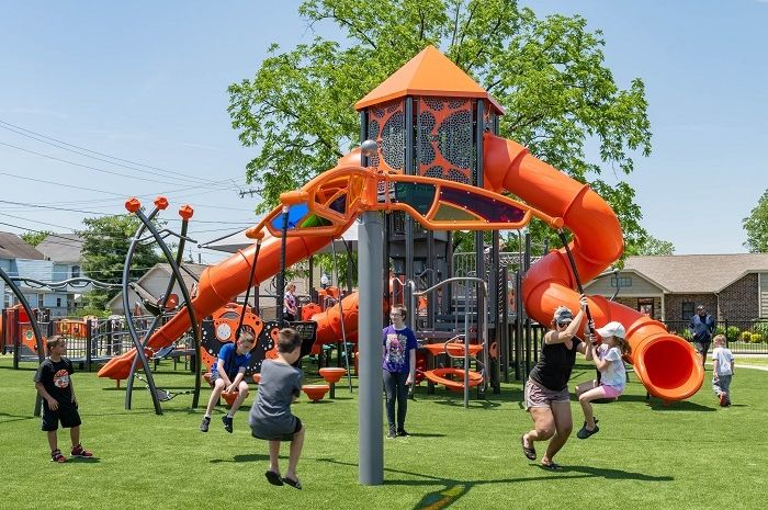 Tower-with-turf_183d17ce614a305ef7e14498bef98c4b