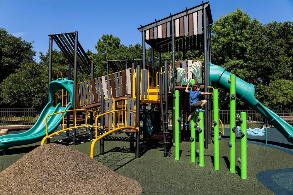 kid-playing-playground